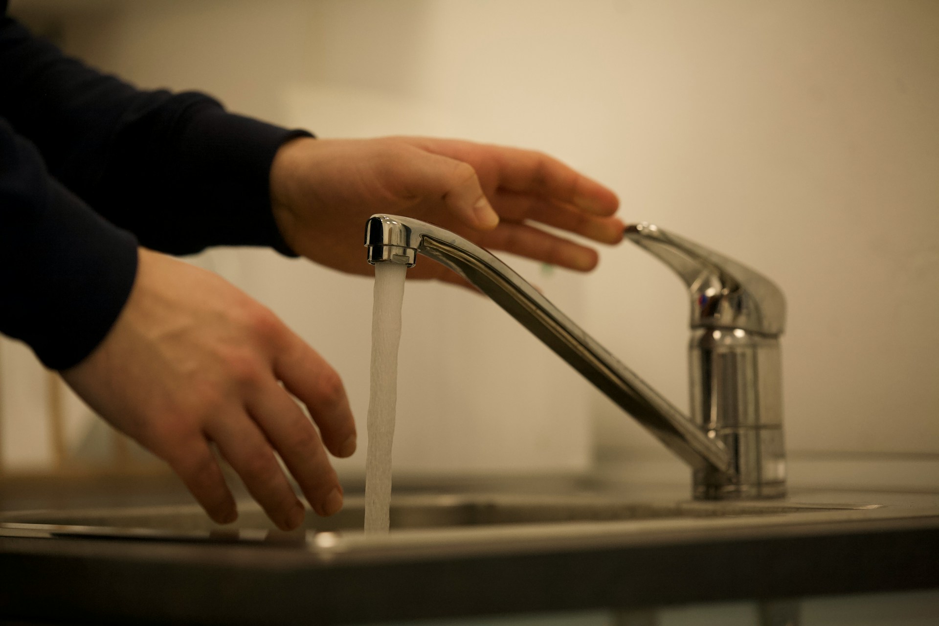 Understanding the Impact of Hard Water on Your Plumbing in Orange