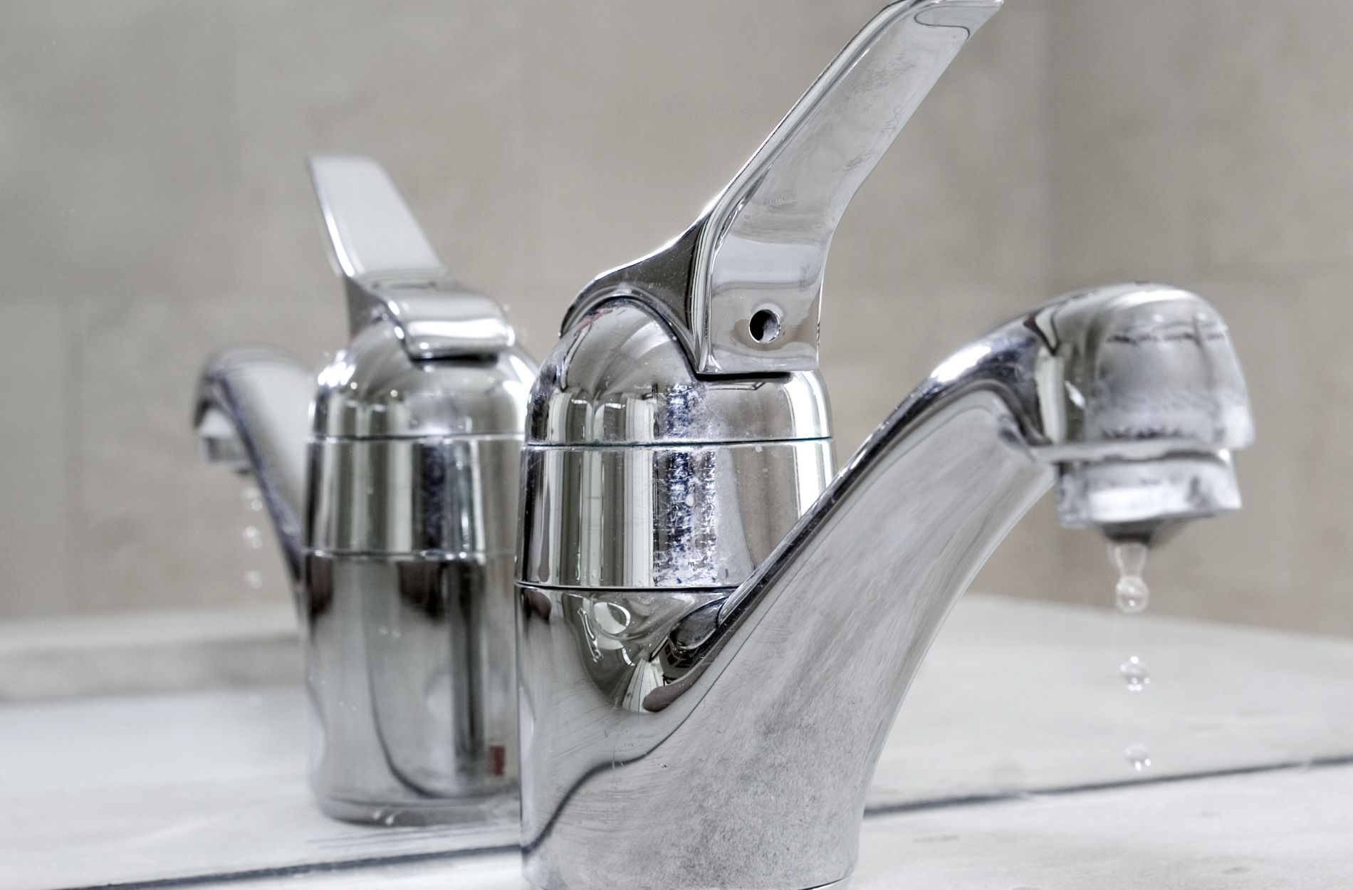 How to Identify and Fix Leaky Faucets Quickly